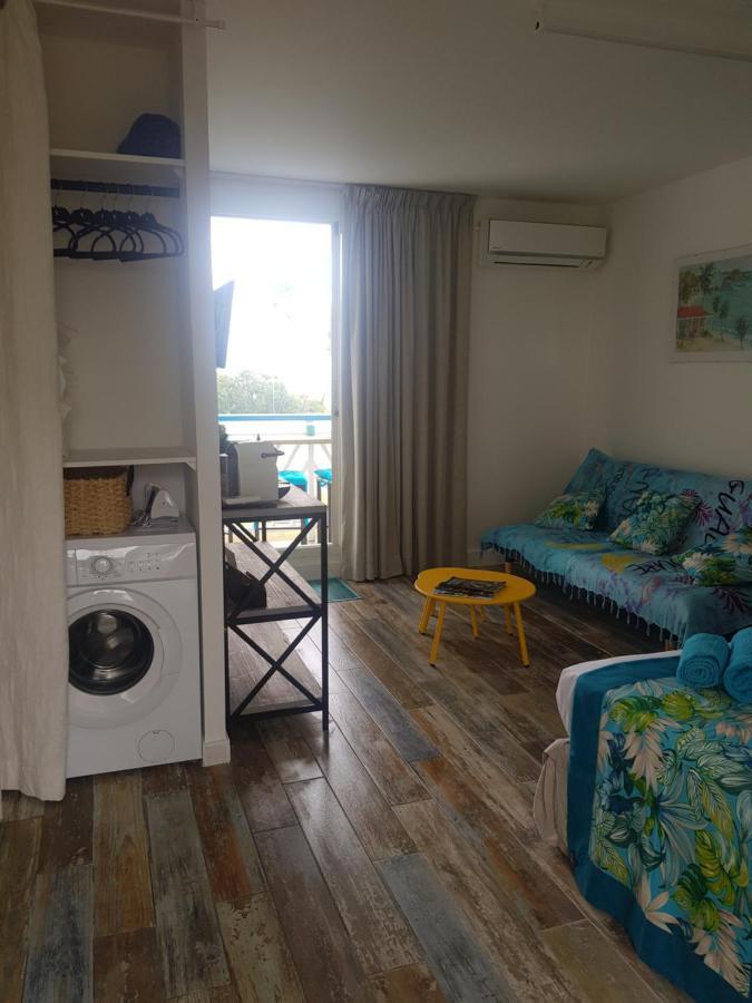 Grand Studio Vue Mer Avec Reservoir D'Eau 생프랑수아 외부 사진